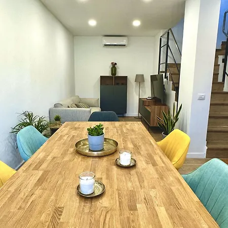 Deluxe Townhouse By Sunkeyrents דירה Alcalá