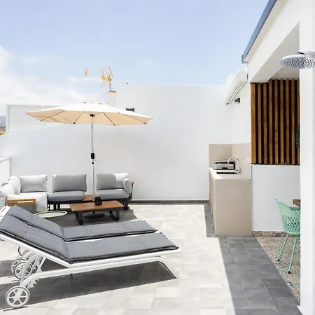Deluxe Townhouse By Sunkeyrents דירה *