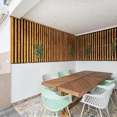 Deluxe Townhouse By Sunkeyrents דירה